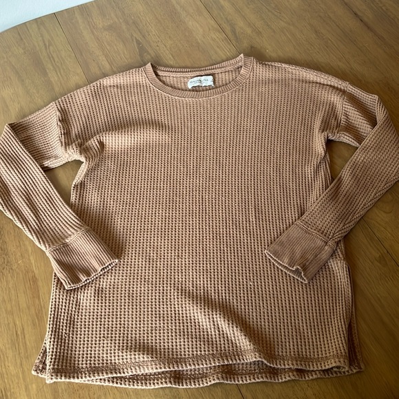 Abercrombie & Fitch Tops - Abercrombie, waffle knit long sleeve, tan, size small